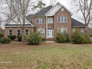 Foreclosed Home - 3314 W Hampton Pointe Dr, 29501