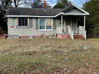 Foreclosed Home - 613 S CHURCH ST, 29506