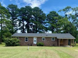 Foreclosed Home - 906 SALEM RD, 29512