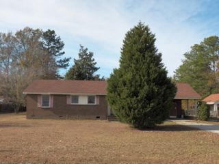 Foreclosed Home - 1440 14TH ST, 29550