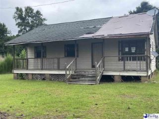 Foreclosed Home - 439 WOODBERRY RD, 29555