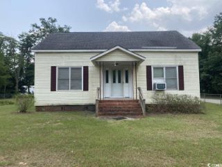 Foreclosed Home - 200 E PINE ST, 29555