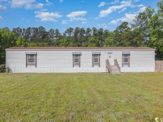 Foreclosed Home - 5090 RED BLUFF RD, 29569