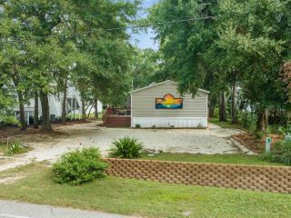 Foreclosed Home - 393 S CAUSEWAY RD, 29585
