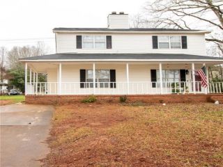 Foreclosed Home - 4338 OLD MILL RD, 29621