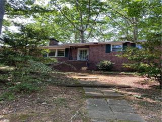 Foreclosed Home - 115 TANGLEWOOD DR, 29621