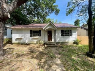 Foreclosed Home - 104 FRANCES ST, 29621