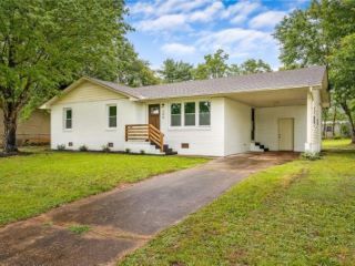 Foreclosed Home - 309 CHESTNUT BLVD, 29625