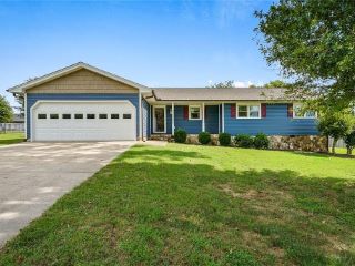Foreclosed Home - 105 STONEHAVEN DR, 29625