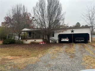 Foreclosed Home - 534 LITTLE MOUNTAIN RD, 29626