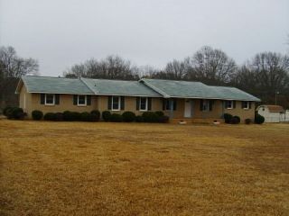 Foreclosed Home - 406 GRIFFIN RD, 29627