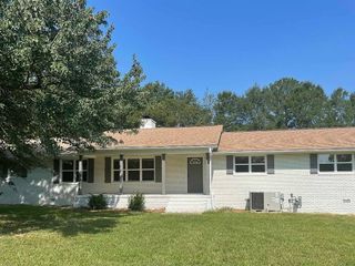 Foreclosed Home - 107 LOCKHART DR, 29627