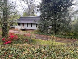 Foreclosed Home - 230 CAMELOT RD, 29631