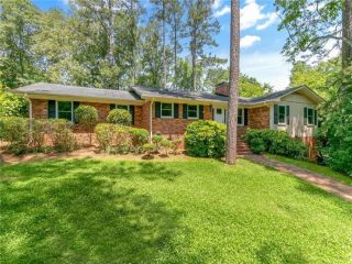 Foreclosed Home - 111 E BROOKWOOD DR, 29631