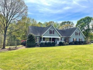 Foreclosed Home - 1436 OLD MILL RD, 29642