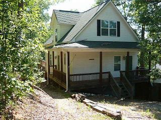 Foreclosed Home - 136 LAKEHILL DR, 29643