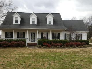 Foreclosed Home - 102 Clegg Ct, 29649
