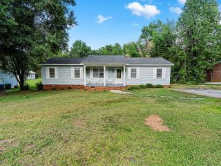 Foreclosed Home - 212 MANNING RD, 29649