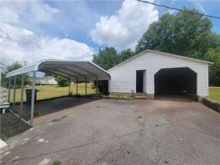 Foreclosed Home - 13 CLEMSON ST, 29657