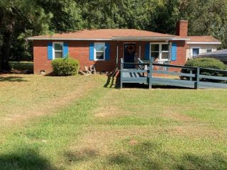 Foreclosed Home - 102 PORTER DR, 29666