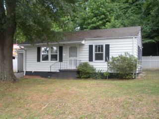 Foreclosed Home - 321 W JONES AVE, 29671