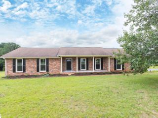 Foreclosed Home - 516 OLD WILLIAMSTON RD, 29673