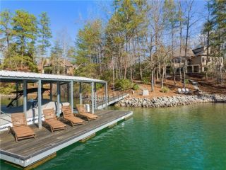 Foreclosed Home - 206 JOCASSEE POINT RD, 29676