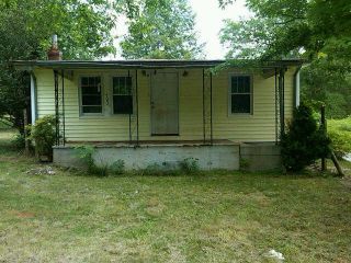 Foreclosed Home - 723 S STRIBLING ST, 29678