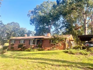 Foreclosed Home - 114 BROOKWOOD DR, 29678