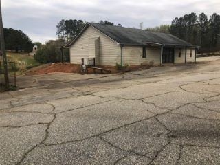 Foreclosed Home - 311 CLYDE ARNOLD RD, 29684