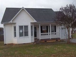 Foreclosed Home - 3 GREEN RIDGE PL, 29687