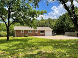 Foreclosed Home - 9 MCGILL RD, 29687