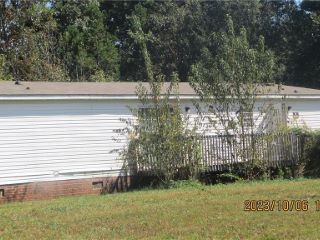 Foreclosed Home - 215 GREEN MEADOWS DR, 29693