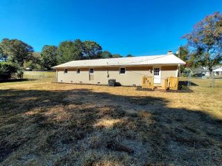 Foreclosed Home - 202 LEWIS RD, 29697