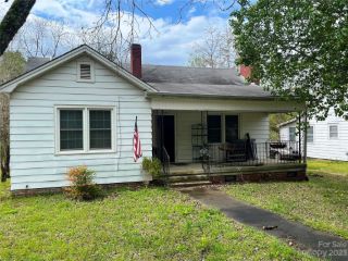 Foreclosed Home - 108 DEWEY ST, 29706