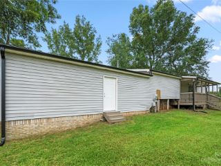 Foreclosed Home - 102 ORCHARD DR, 29710