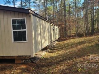 Foreclosed Home - 1450 SMITH WOODS LN, 29717