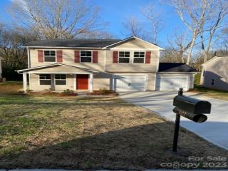 Foreclosed Home - 102 S GREGORY ST, 29720