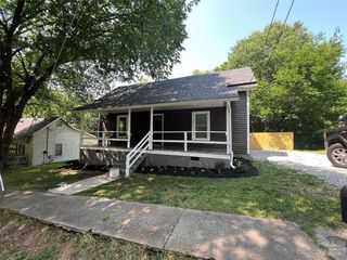 Foreclosed Home - 952 17TH ST, 29720
