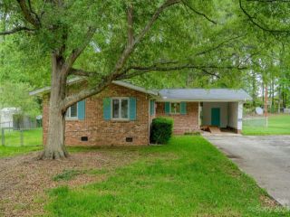 Foreclosed Home - 609 N WYLIE ST, 29720