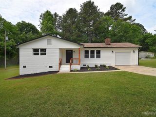 Foreclosed Home - 838 CULDESAC RD, 29720