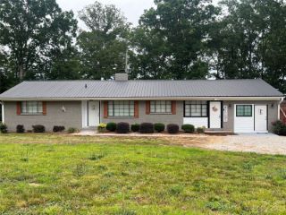 Foreclosed Home - 9618 HIGHWAY 207, 29728
