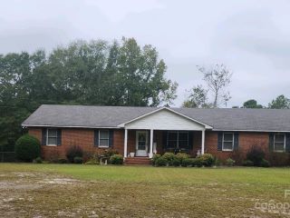 Foreclosed Home - 1974 S ARANT ST, 29728