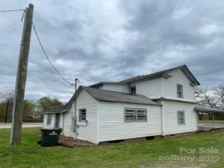 Foreclosed Home - 125 WILSON ST N, 29730