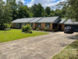 Foreclosed Home - 1564 HATHAWAY DR, 29730