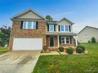 Foreclosed Home - 1062 VILLAGE GREEN LN, 29730