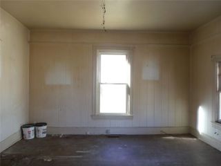 Foreclosed Home - 118 E MOORE ST, 29730