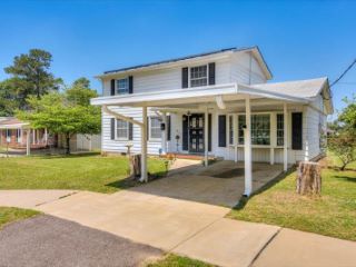 Foreclosed Home - List 100709405