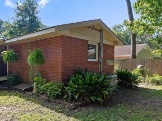 Foreclosed Home - List 100814285