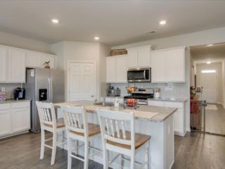 Foreclosed Home - List 100824214
